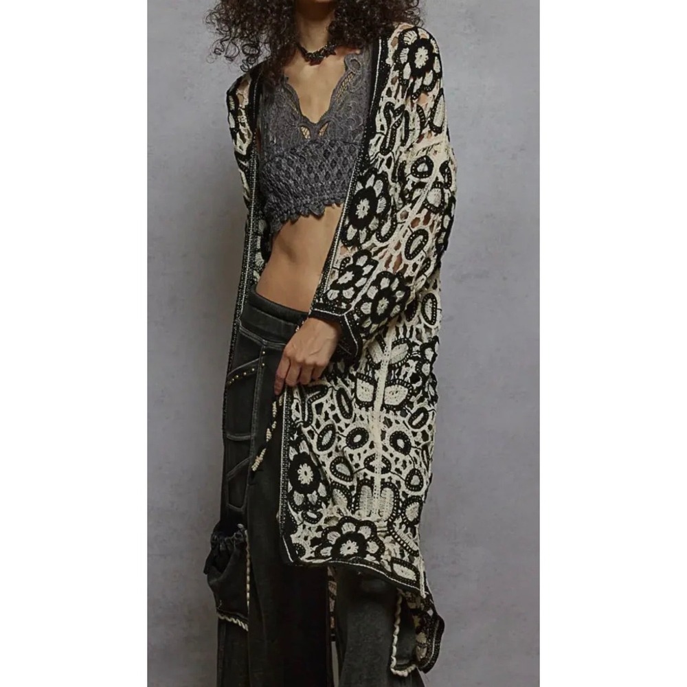 POL Crochet Creme Cardigan Kimono Duster Black Creme Women ONE or Small NWOT